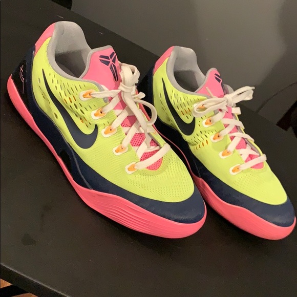 pink kobe bryant shoes